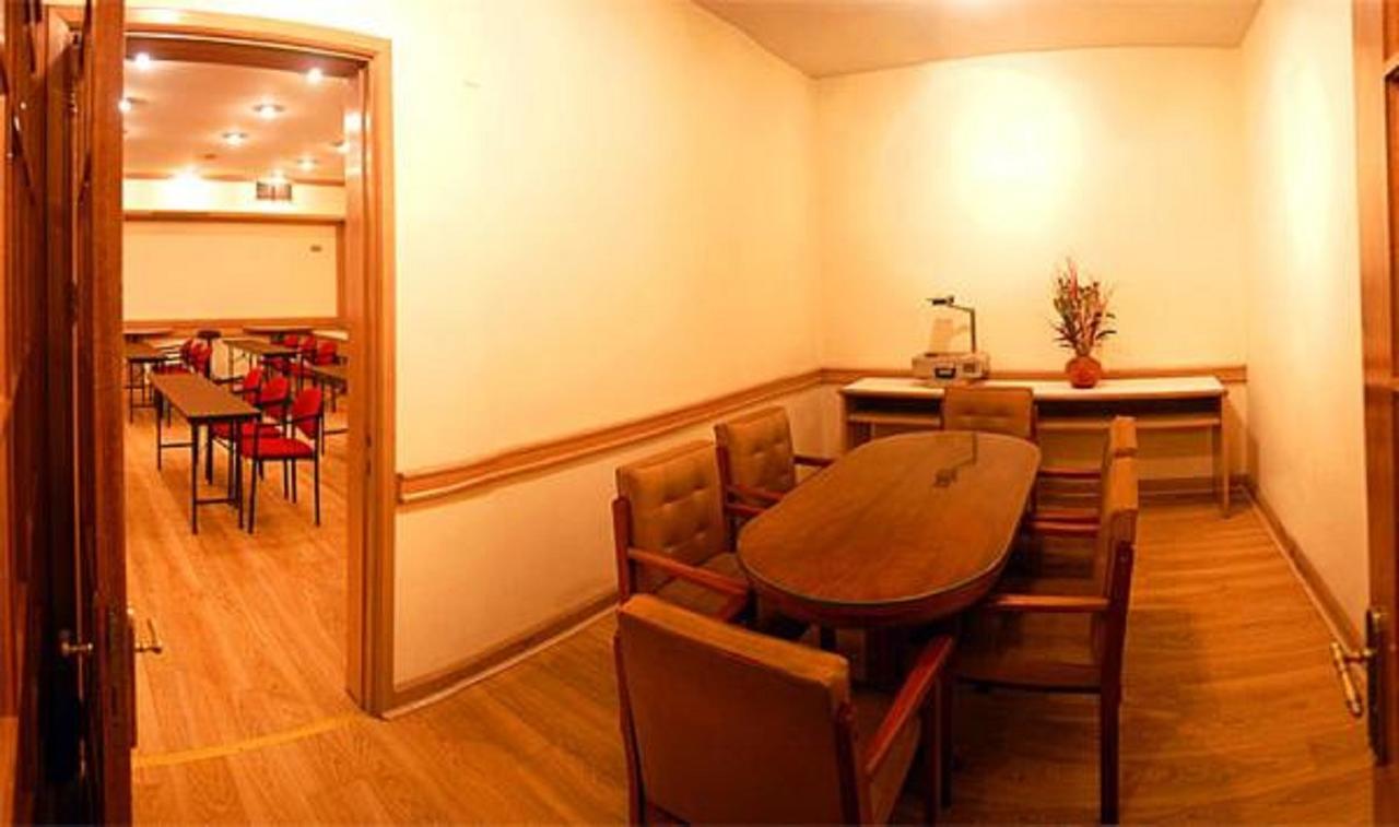 Hotel London Palace Монтевидео Екстериор снимка