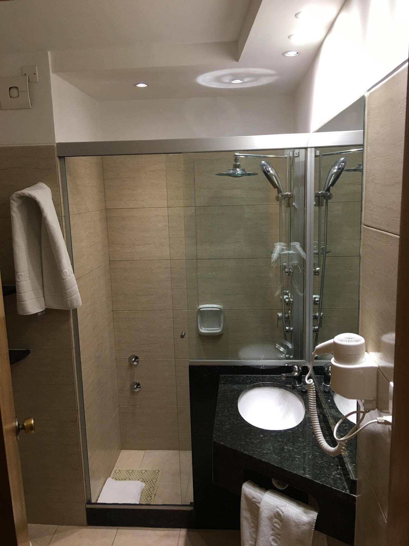 Hotel London Palace Монтевидео Екстериор снимка